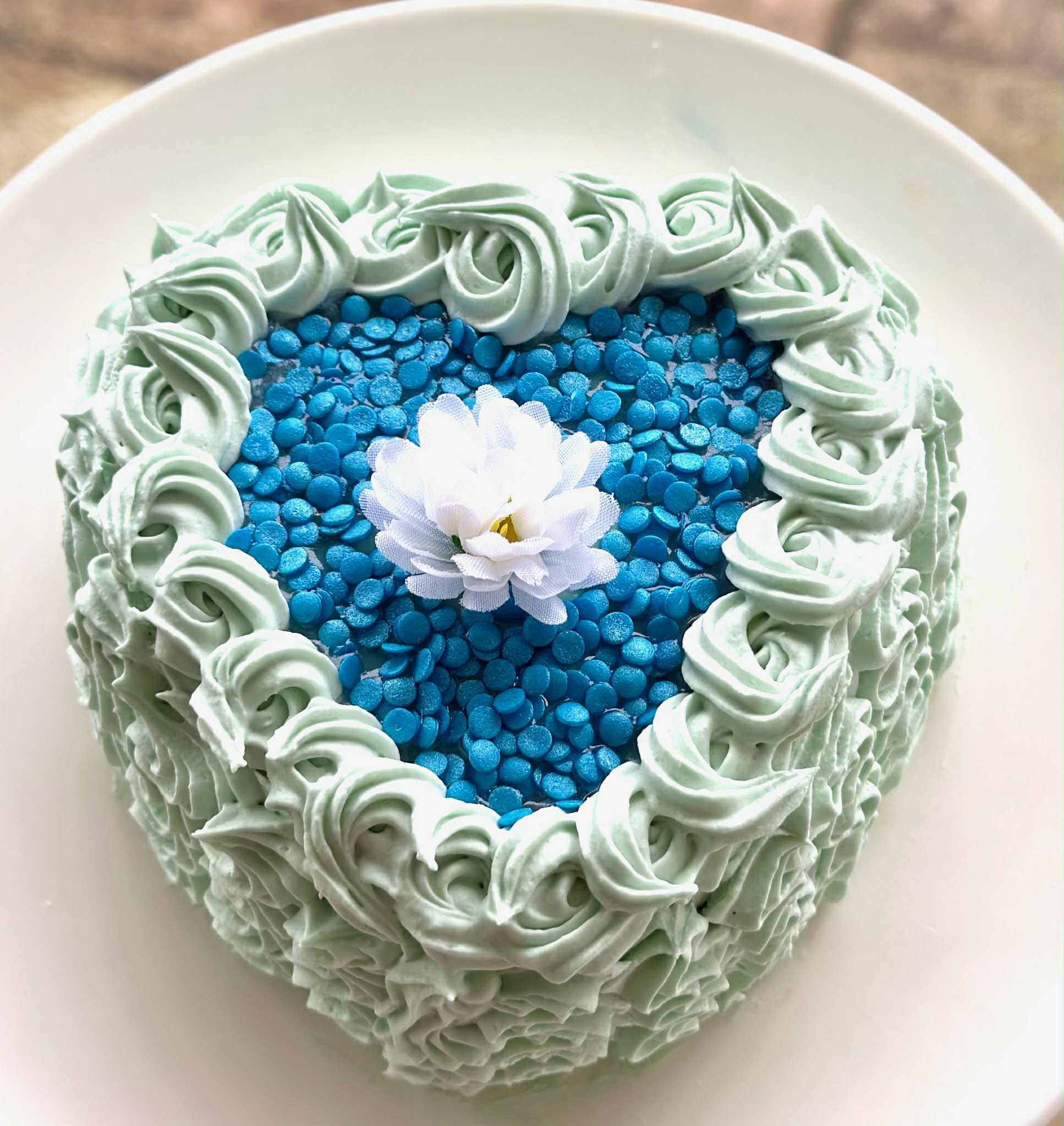 Mini Pistachio Heart Cake